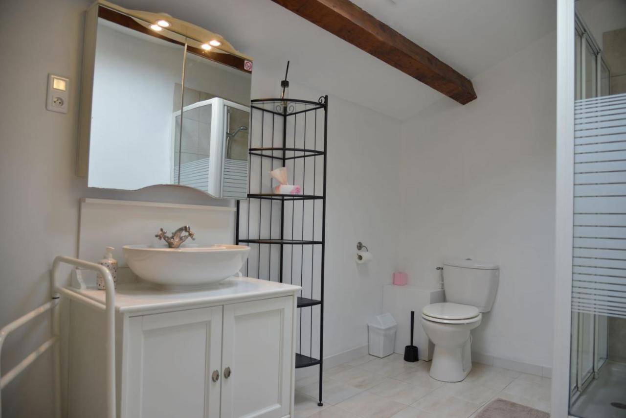 Au Grand Bonheur Bed and Breakfast Besseges Exteriör bild
