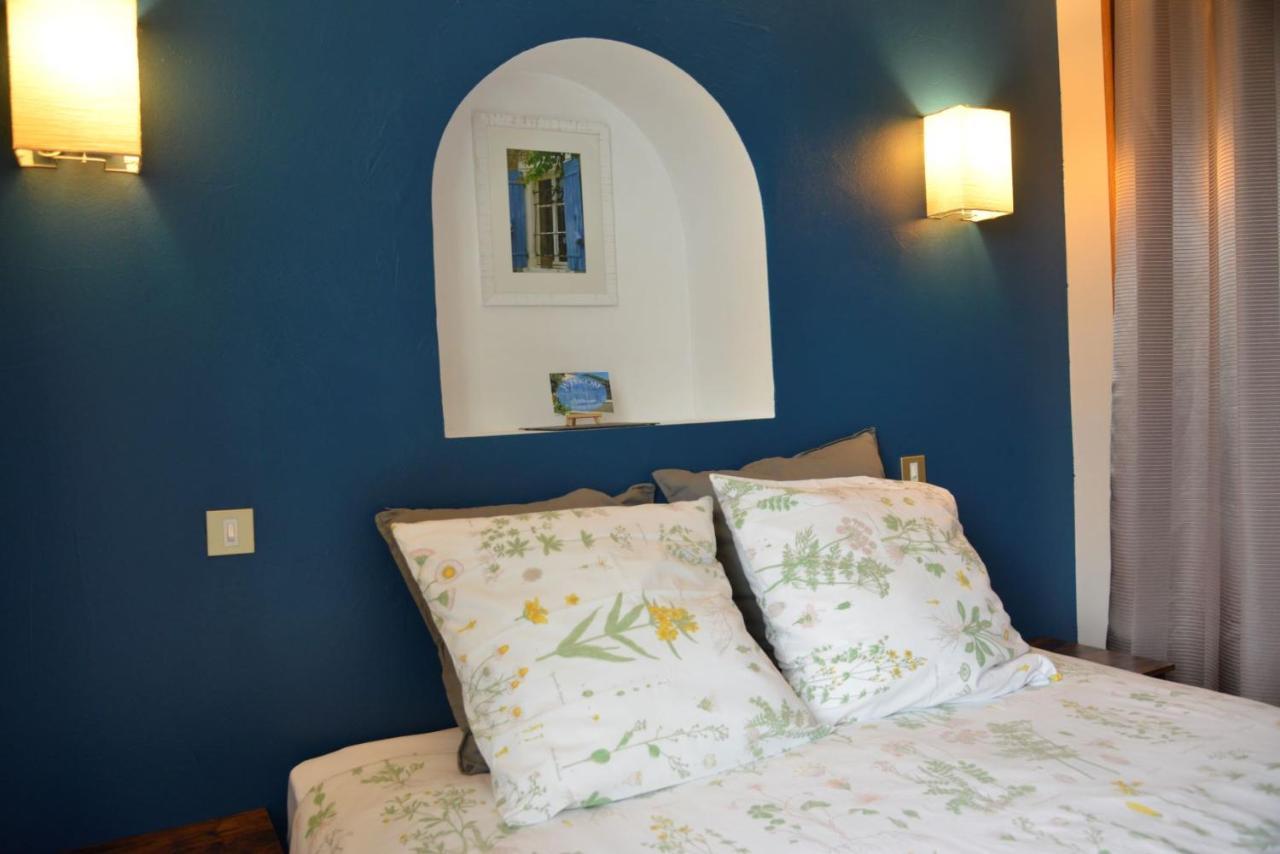 Au Grand Bonheur Bed and Breakfast Besseges Exteriör bild
