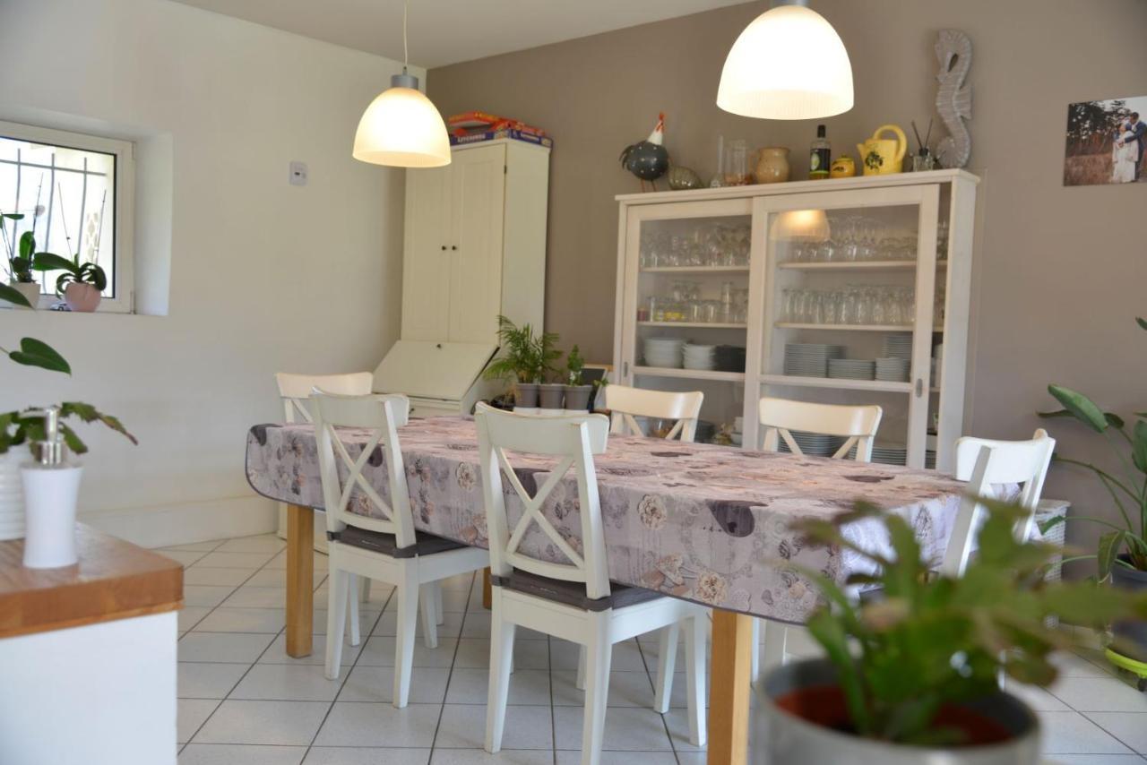 Au Grand Bonheur Bed and Breakfast Besseges Exteriör bild