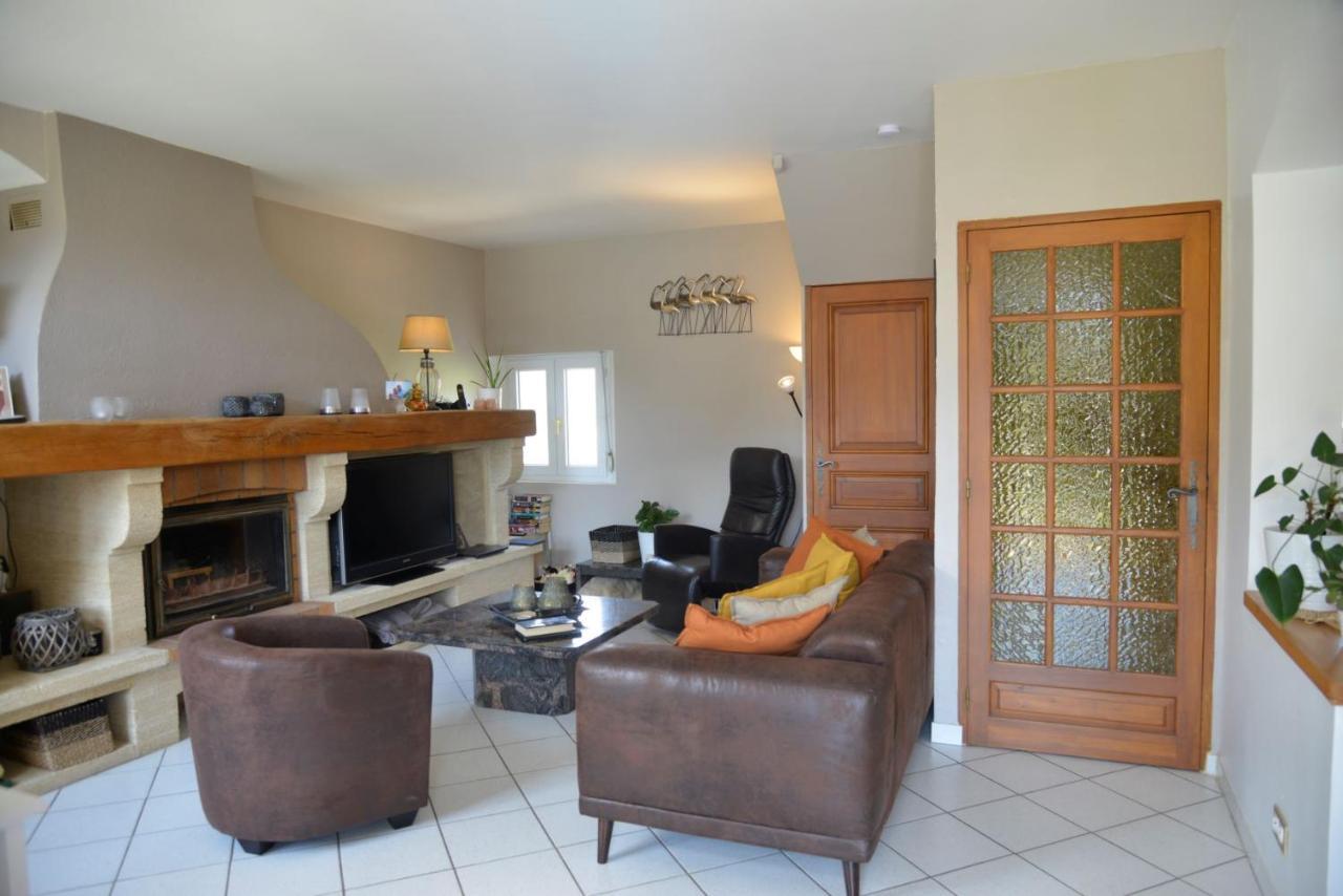 Au Grand Bonheur Bed and Breakfast Besseges Exteriör bild