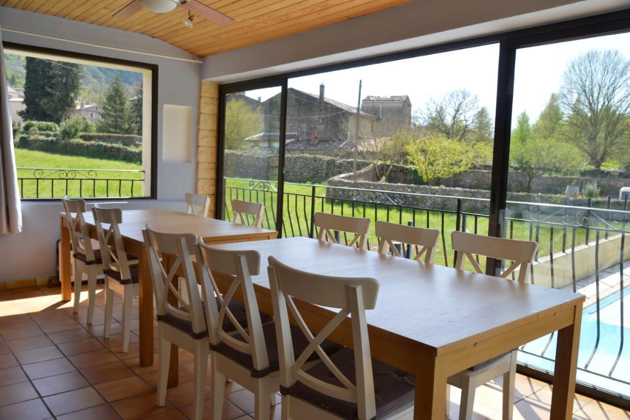 Au Grand Bonheur Bed and Breakfast Besseges Exteriör bild