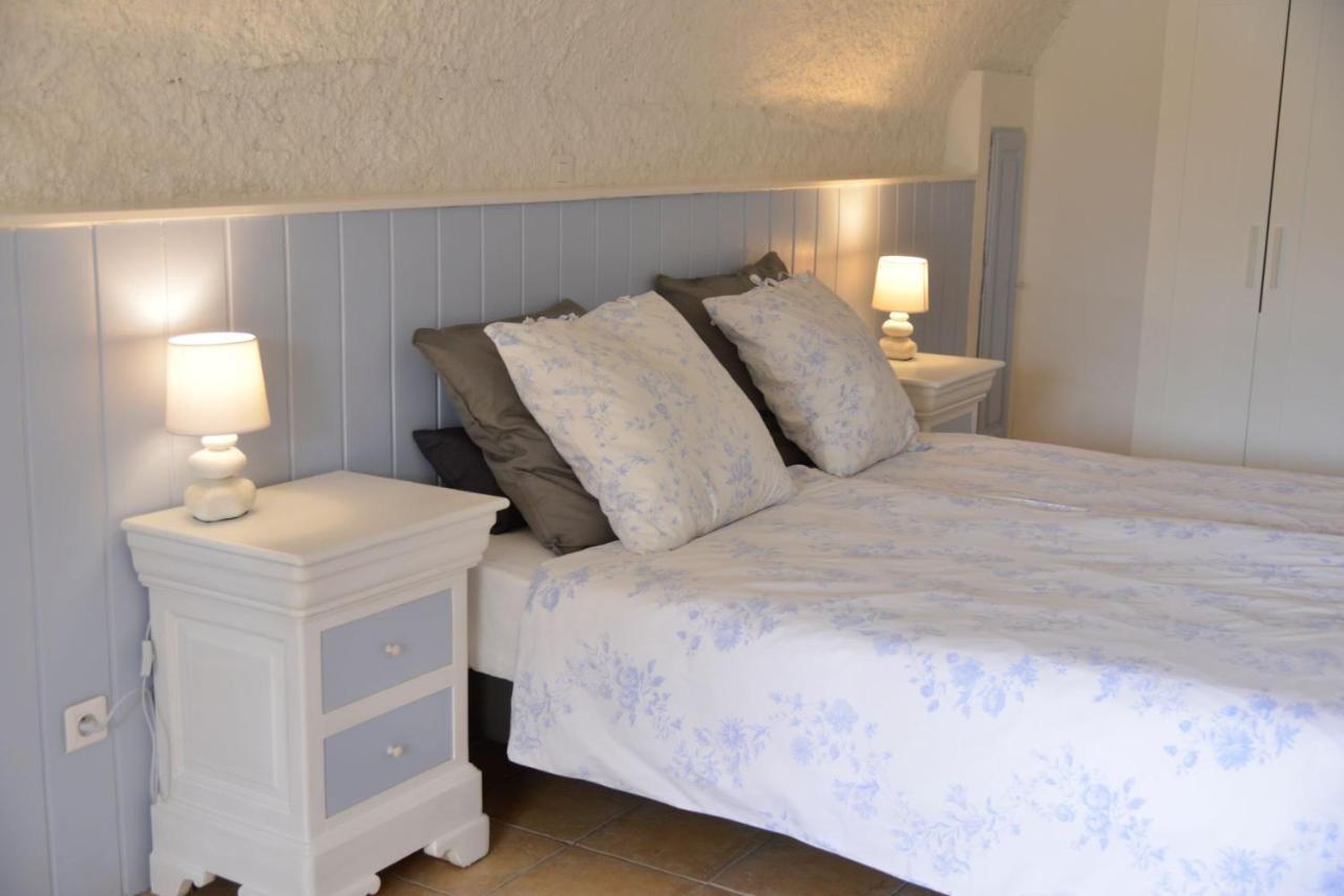 Au Grand Bonheur Bed and Breakfast Besseges Exteriör bild