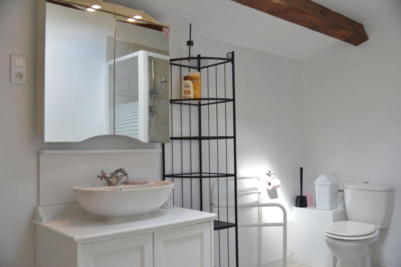Au Grand Bonheur Bed and Breakfast Besseges Exteriör bild