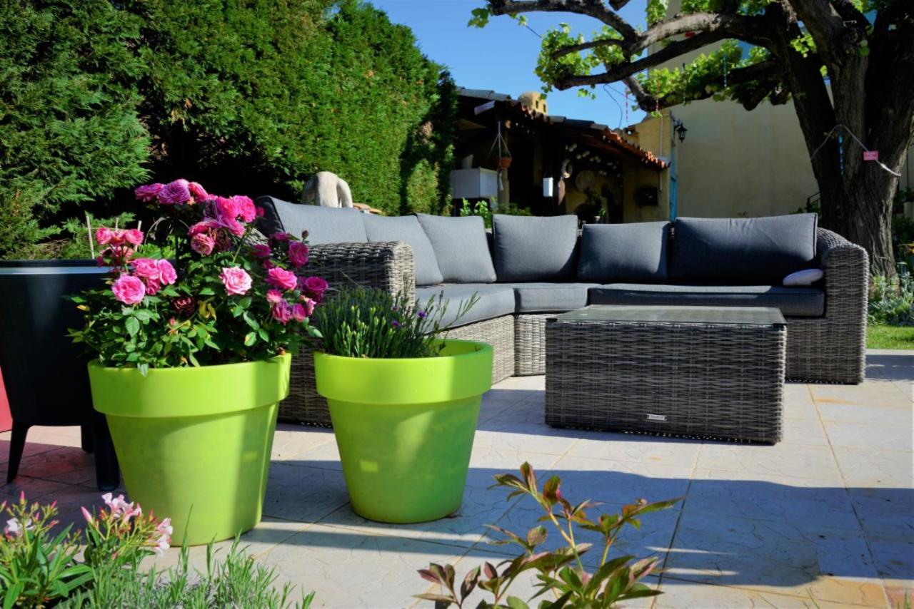 Au Grand Bonheur Bed and Breakfast Besseges Exteriör bild